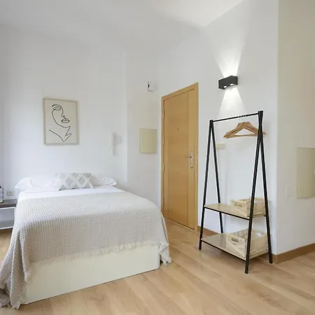 Lightbooking Capuchinas Apartment